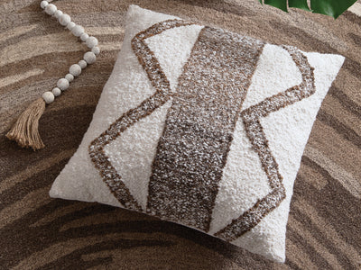 Brettwood Pillows