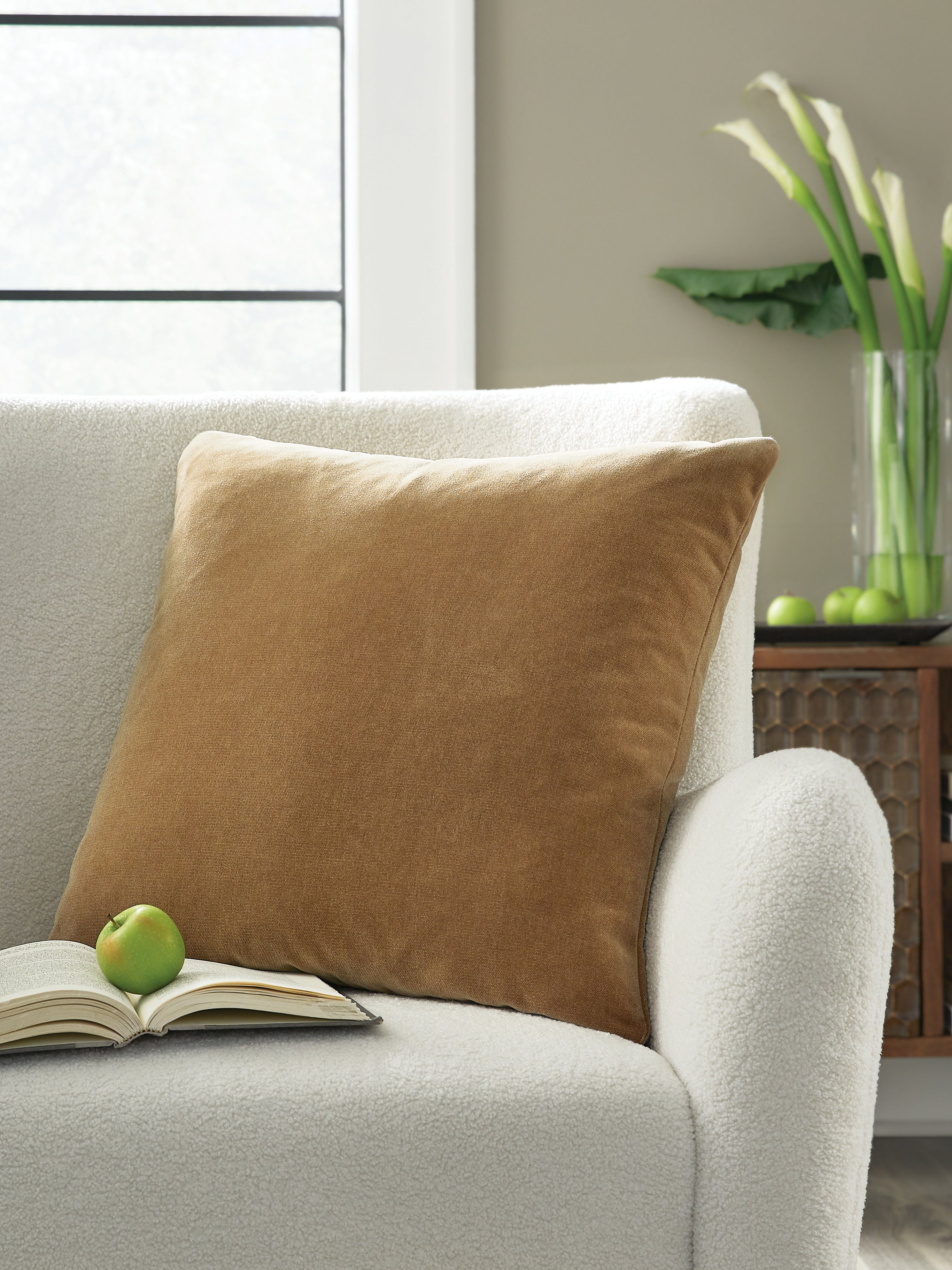 Tampa Furniture Outlet Lutz - Ashley Furniture - Jaxkins Pillows - Pillow (4/CS) / Camel - A1001139