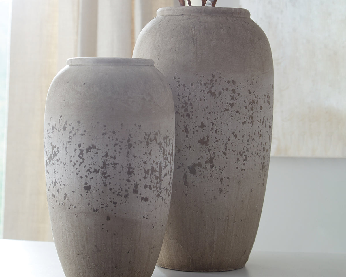 Tampa Furniture Outlet Lutz - Ashley Furniture - Dimitra Vase - Vase Set (Set of 2) / Brown/Cream - A2000110