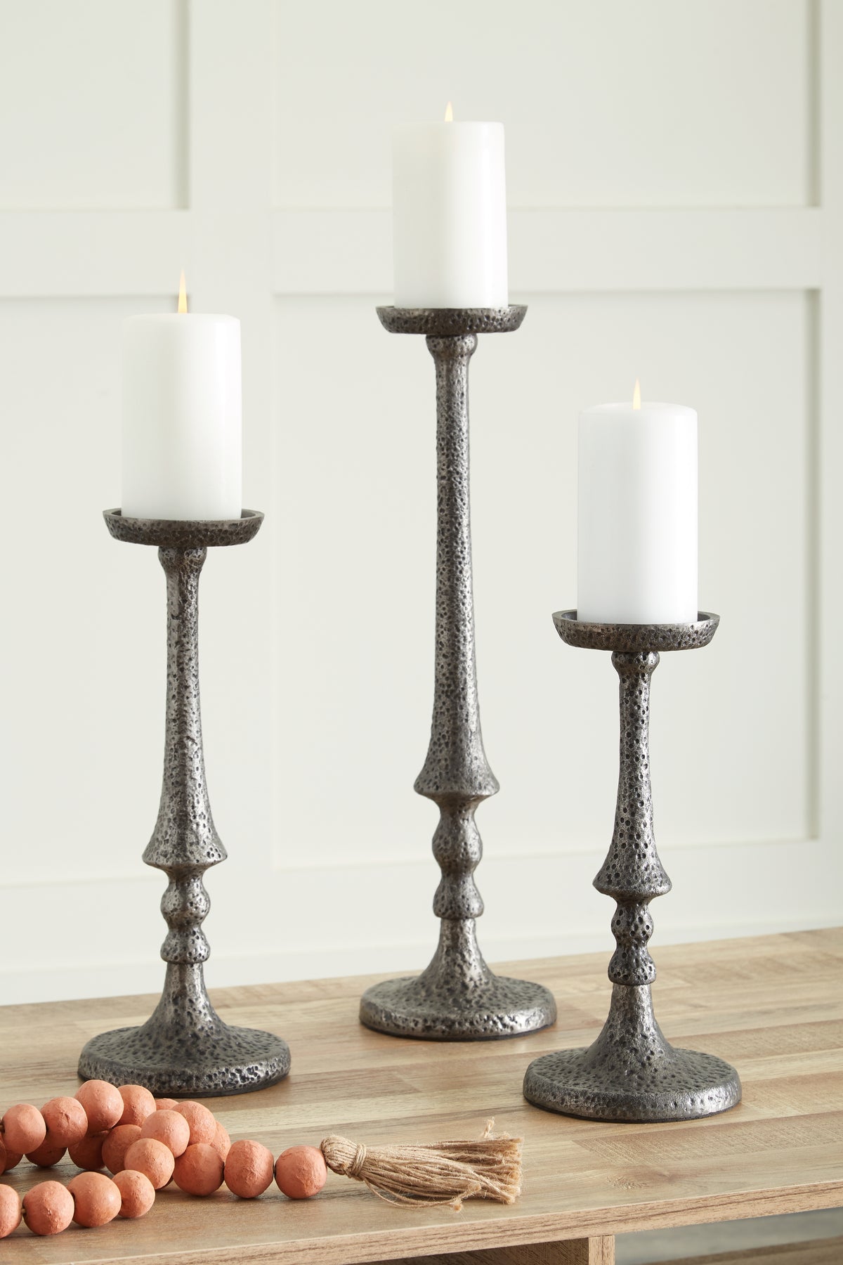 Tampa Furniture Outlet Lutz - Ashley Furniture - Eravell Candle Holder - Candle Holder Set (3/CN) / Pewter Finish - A2000584