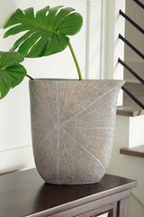 Tampa Furniture Outlet Lutz - Ashley Furniture - Ardenley Vase - Vase (2/CS) / Antique Gold Finish - A2000608