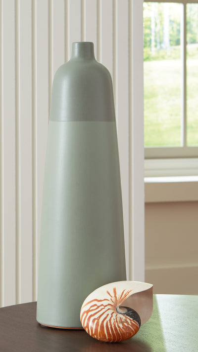 Tampa Furniture Outlet Lutz - Ashley Furniture - Peerland Vase - Vase - A2000656