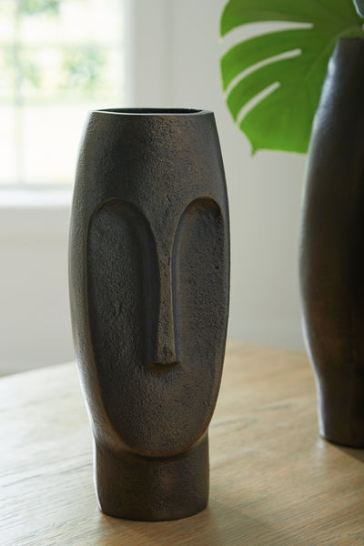 Tampa Furniture Outlet Lutz - Ashley Furniture - Elanman Vase - Vase / Antique Bronze - A2000693