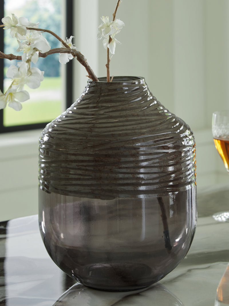 Tampa Furniture Outlet Lutz - Ashley Furniture - Harpwick Vase - Vase - A2000726