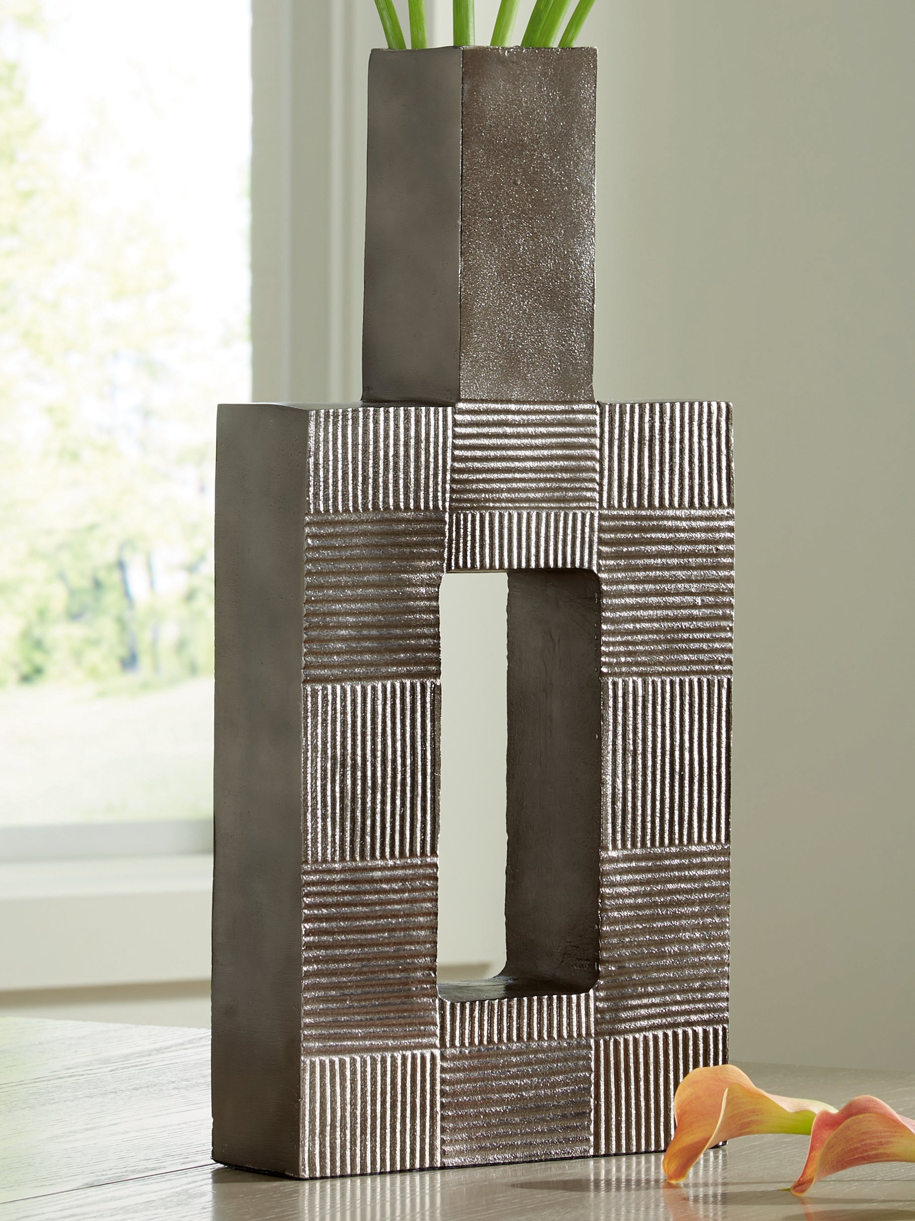 Tampa Furniture Outlet Lutz - Ashley Furniture - Wrengrove Vase - Vase / Antique Nickel Finish - A2000754