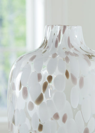 Tampa Furniture Outlet Lutz - Ashley Furniture - Keelton Vase - Vase - A2000760