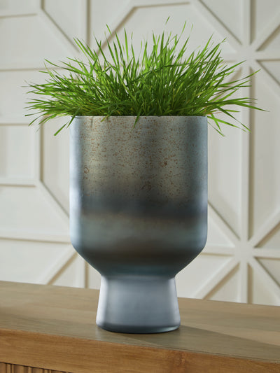 Tampa Furniture Outlet Lutz - Ashley Furniture - Pennmore Vase - Vase - A2000813