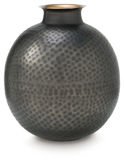 Tampa Furniture Outlet Lutz - Ashley Furniture - Woody Vase - Vase - A2000845