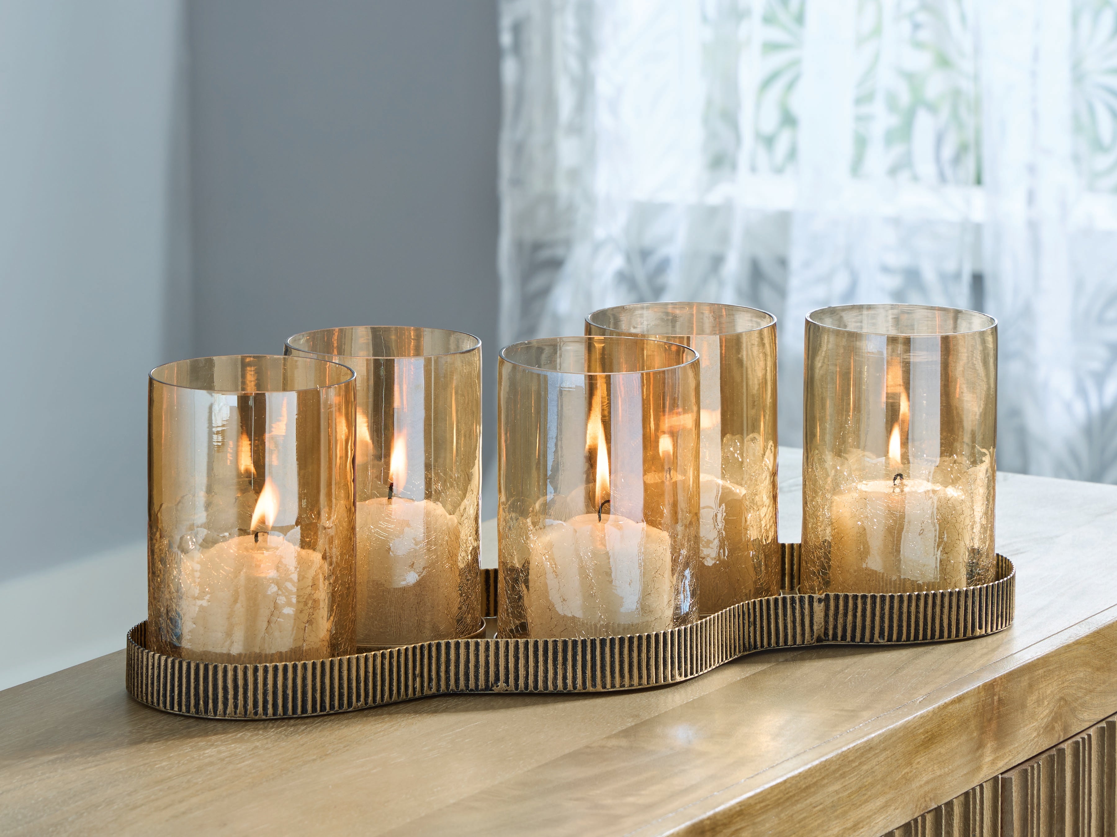 Tampa Furniture Outlet Lutz - Ashley Furniture - Evereton Candle Holder - Candle Holder - A2000856