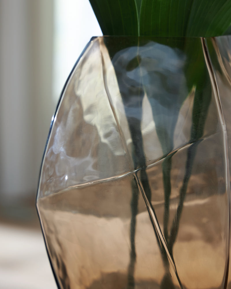Tampa Furniture Outlet Lutz - Ashley Furniture - Ewart Vase - Vase - A2000866