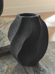 Tampa Furniture Outlet Lutz - Ashley Furniture - Judworth Vase - Vase / Black - A2000875