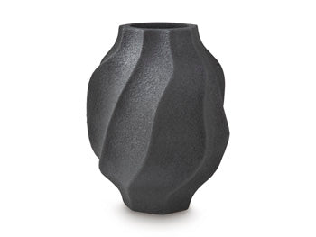 Judworth Vase