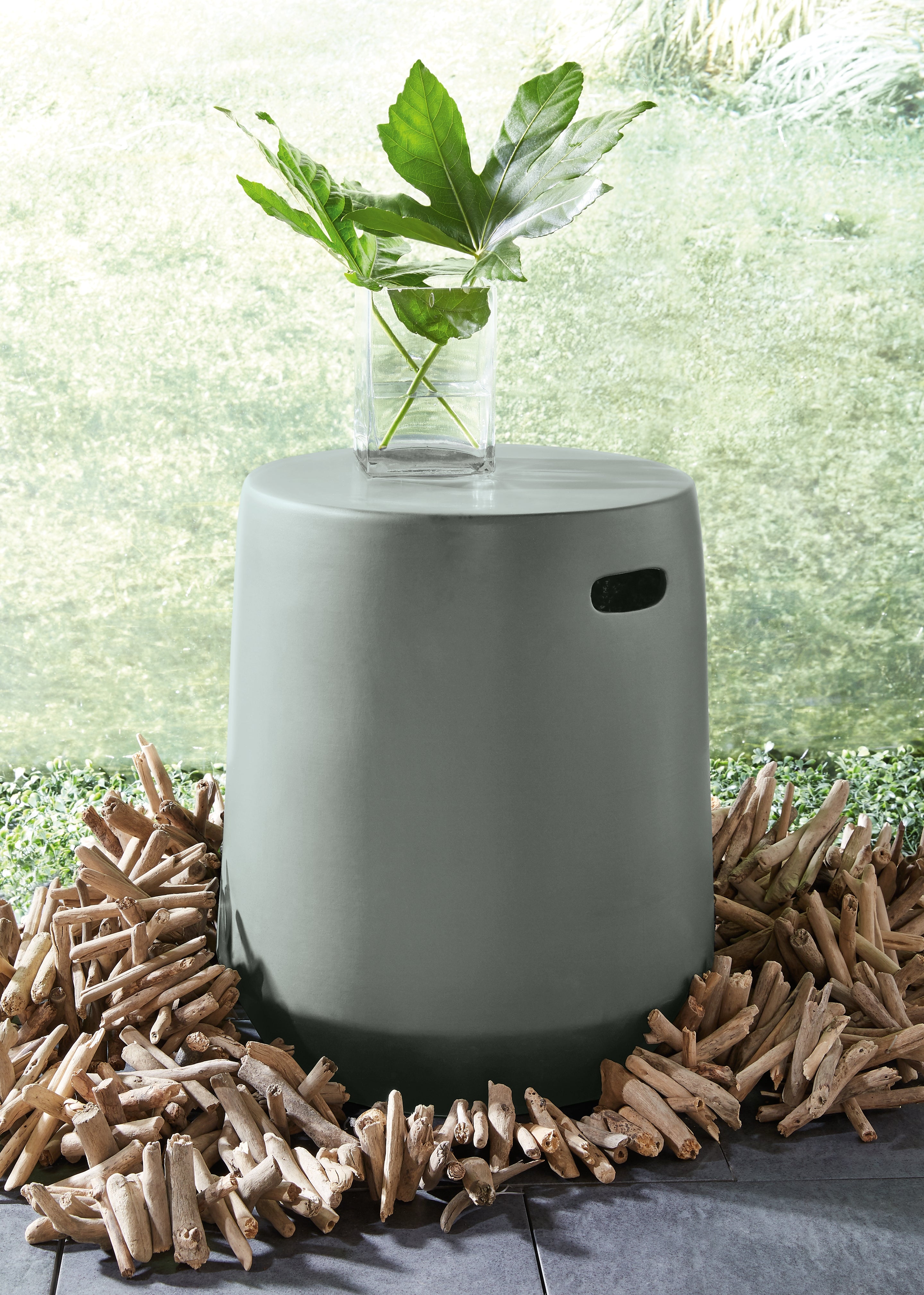 Tampa Furniture Outlet Lutz - Ashley Furniture - Kalmunds Stool - Stool / Gray - A3000634