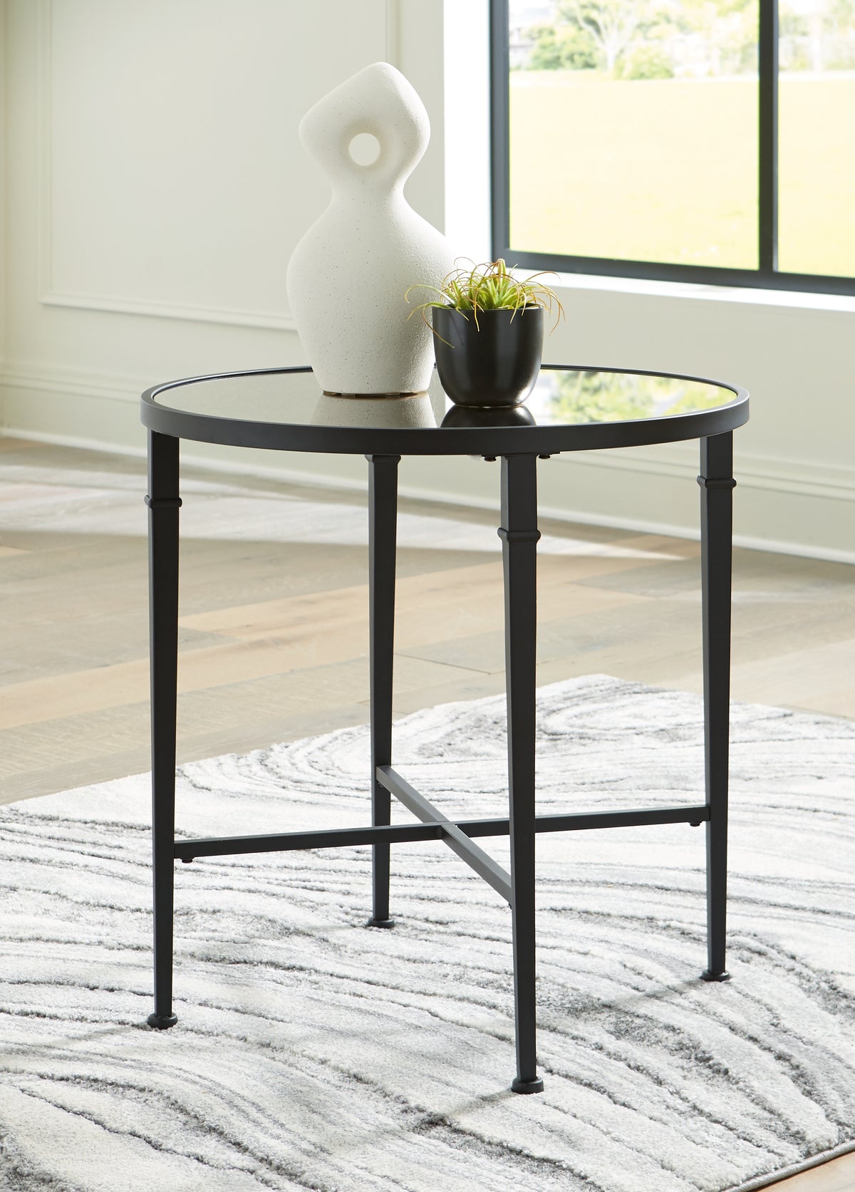 Tampa Furniture Outlet Lutz - Ashley Furniture - Cadeburg Accent Table - Accent Table / Black - A4000639
