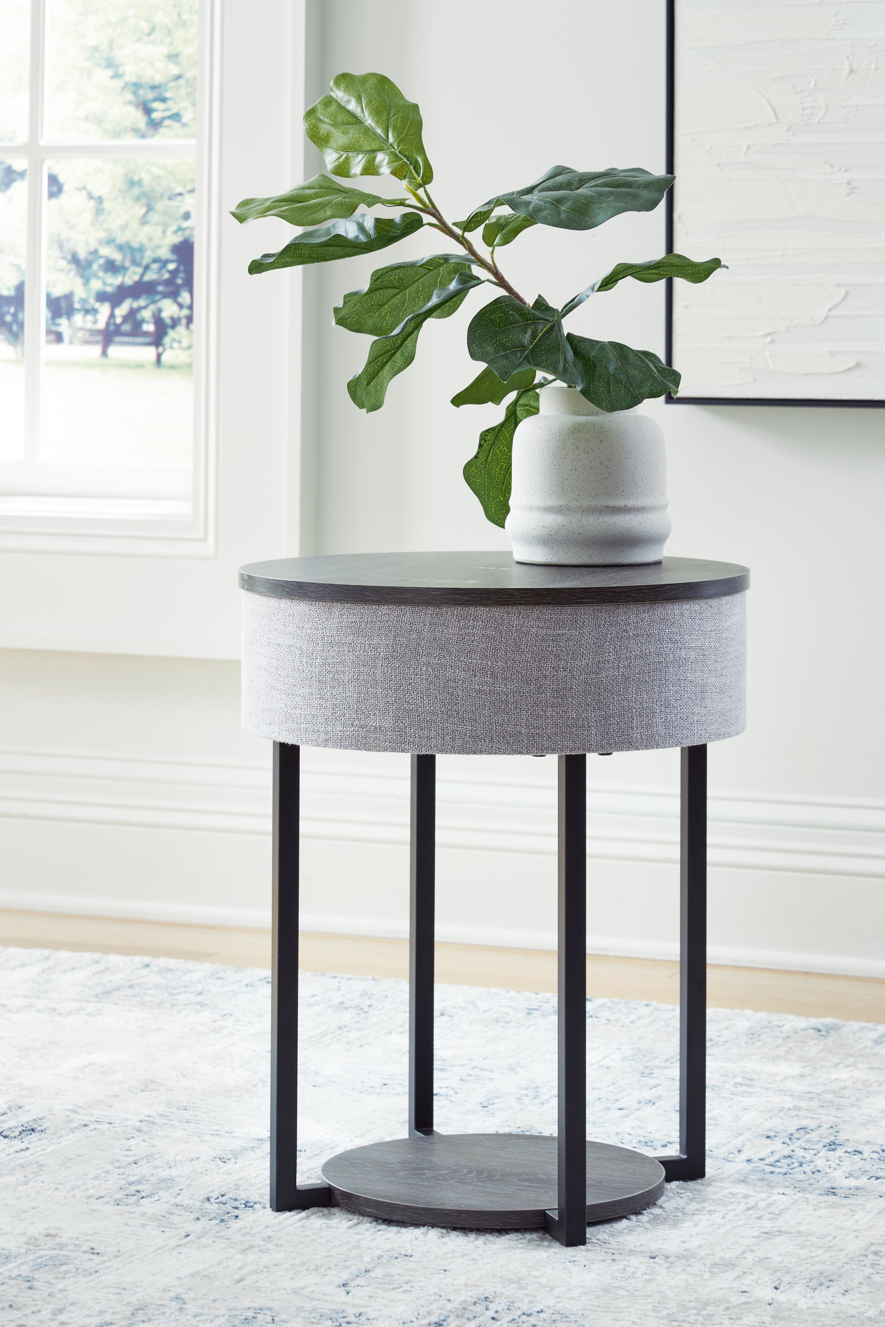 Tampa Furniture Outlet Lutz - Ashley Furniture - Sethlen Accent Table with Speaker - Accent Table with Speaker / Gray/Black - A4000641