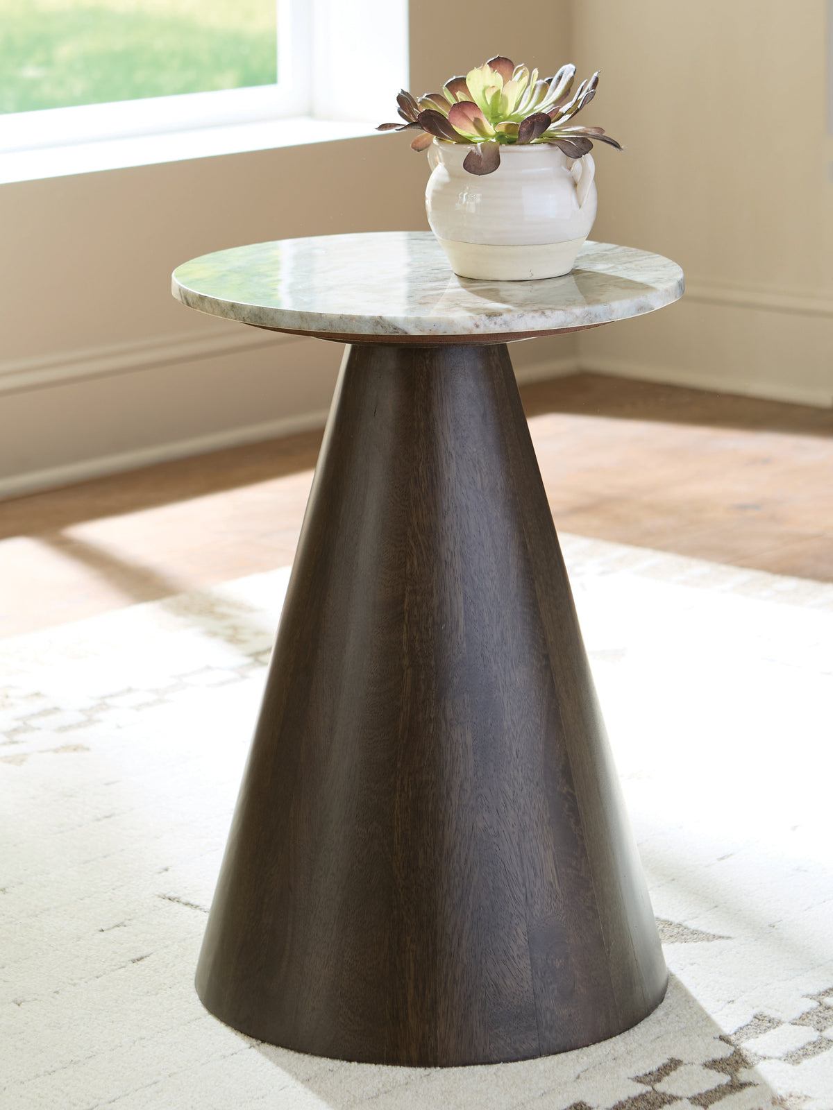 Tampa Furniture Outlet Lutz - Ashley Furniture - Waltnor Accent Table - Accent Table - A4000720