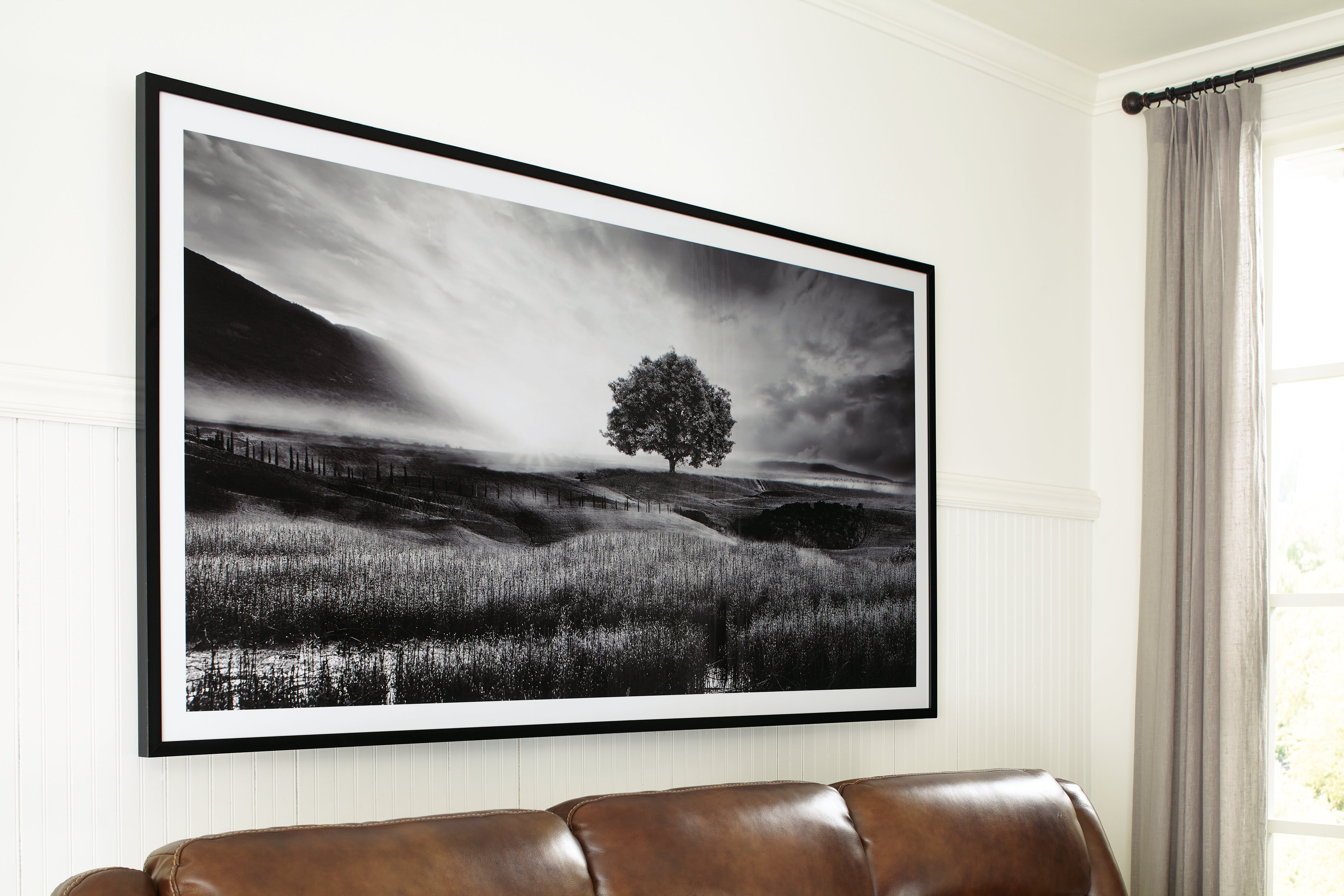 Tampa Furniture Outlet Lutz - Ashley Furniture - Deborland Wall Decor - Wall Art / Black/White - A8000341