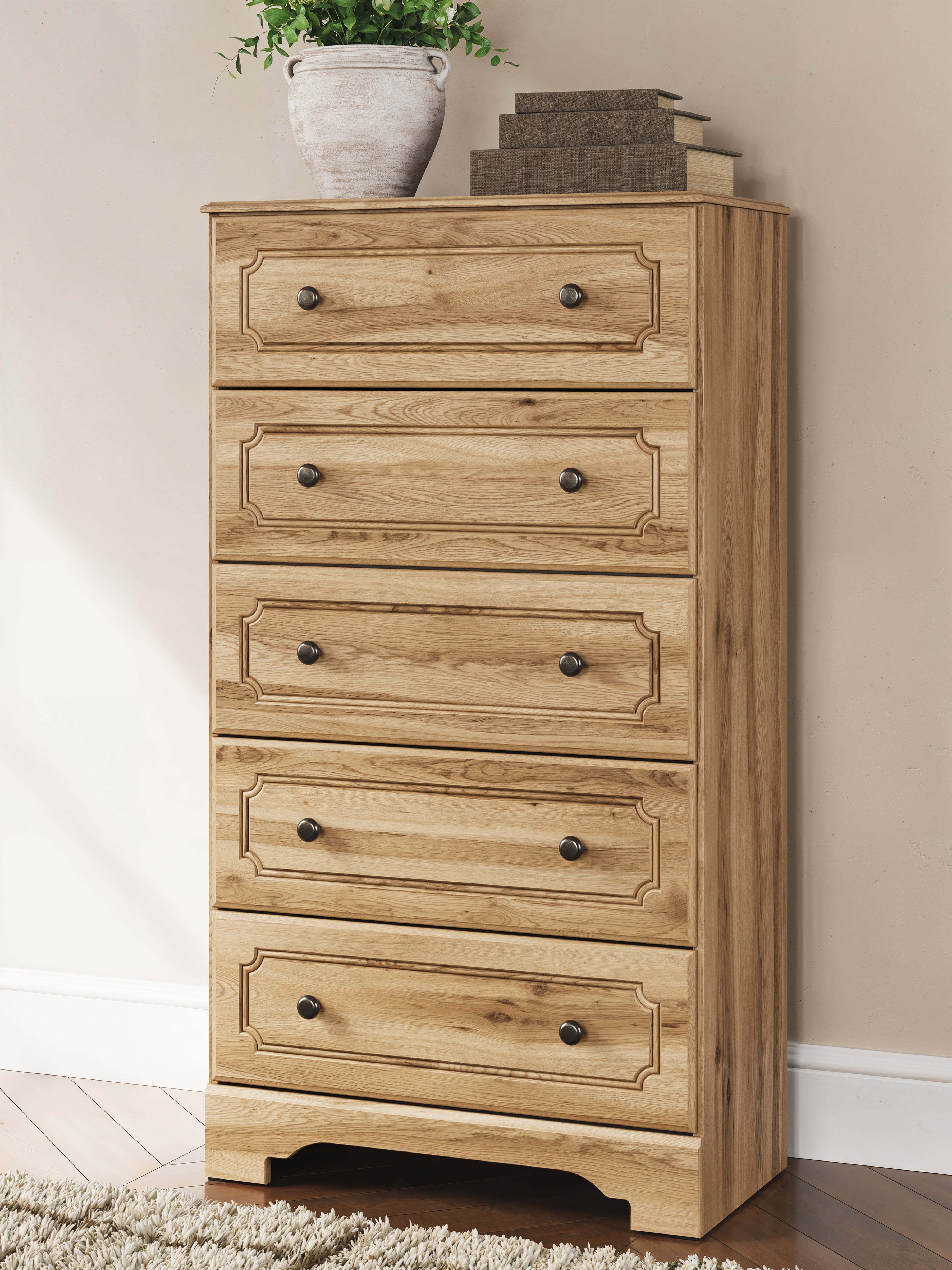 Tampa Furniture Outlet Lutz - Ashley Furniture - Aleaport Bedroom - Five Drawer Chest / Warm Brown - PCB1075-46