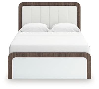 Tampa Furniture Outlet Lutz - Ashley Furniture - Kendanport Bedroom - Queen Upholstered Bed / White/Brown - PCB1108B7