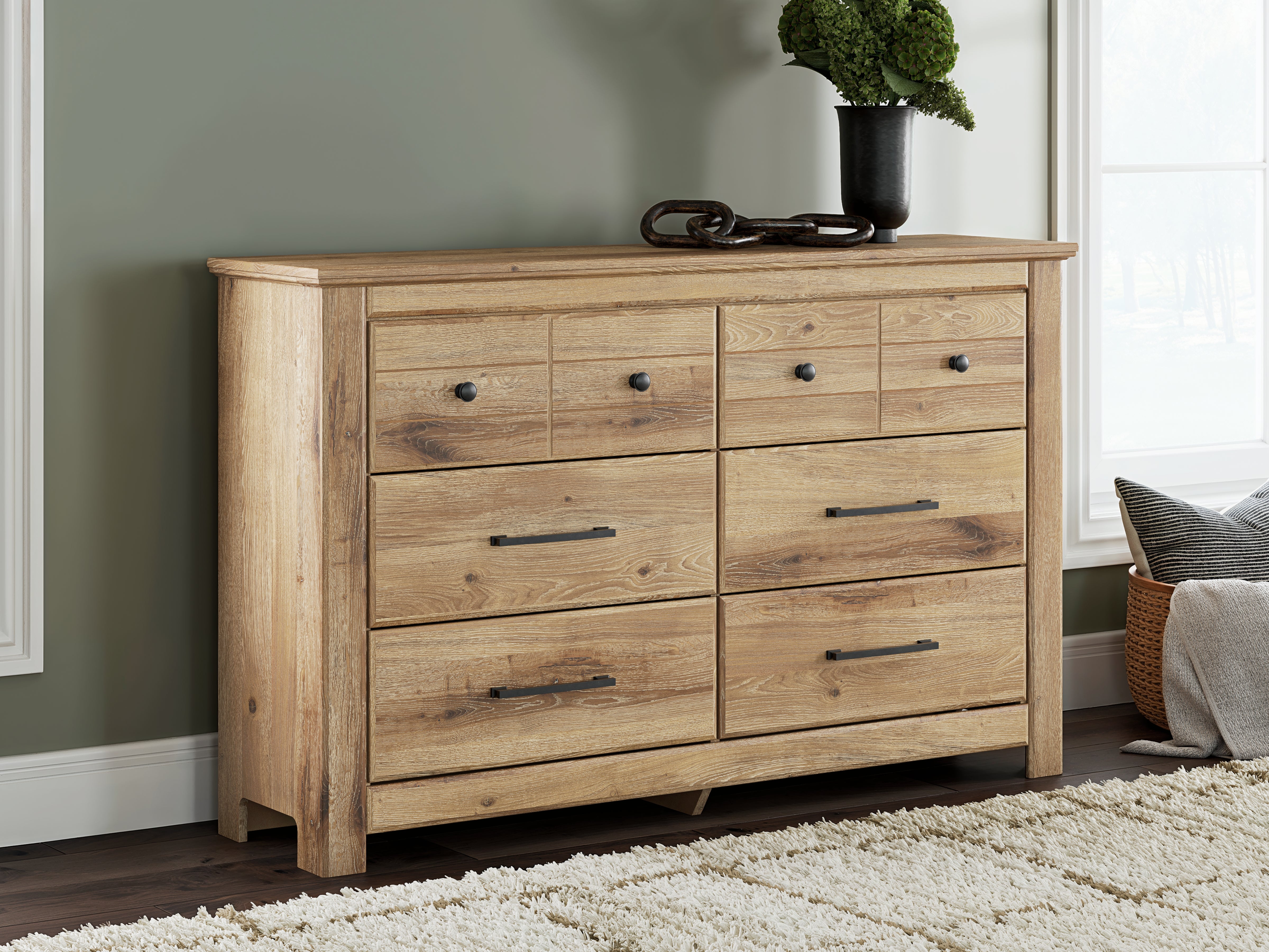 Tampa Furniture Outlet Lutz - Ashley Furniture - Makidern Bedroom - Six Drawer Dresser / Tan - PCB1170-31