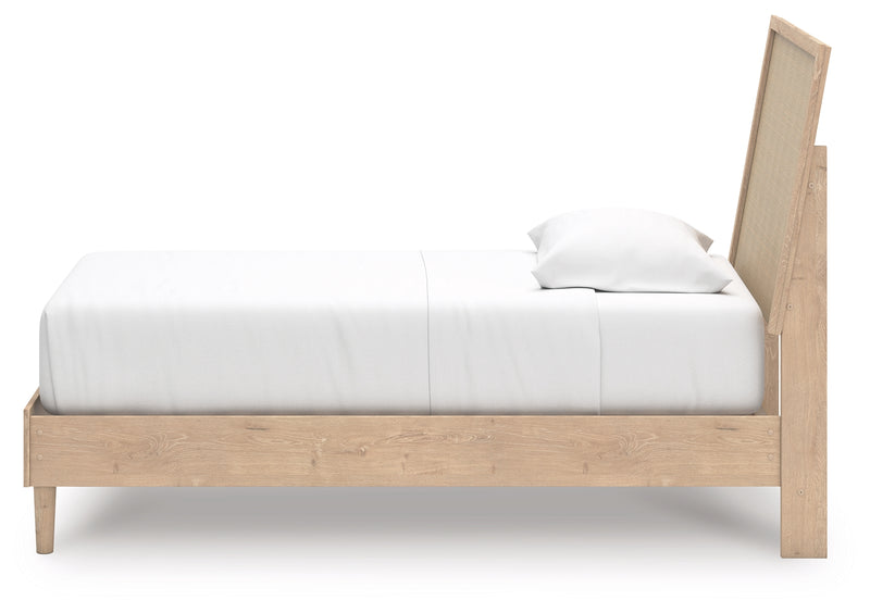 Cielden Bedroom