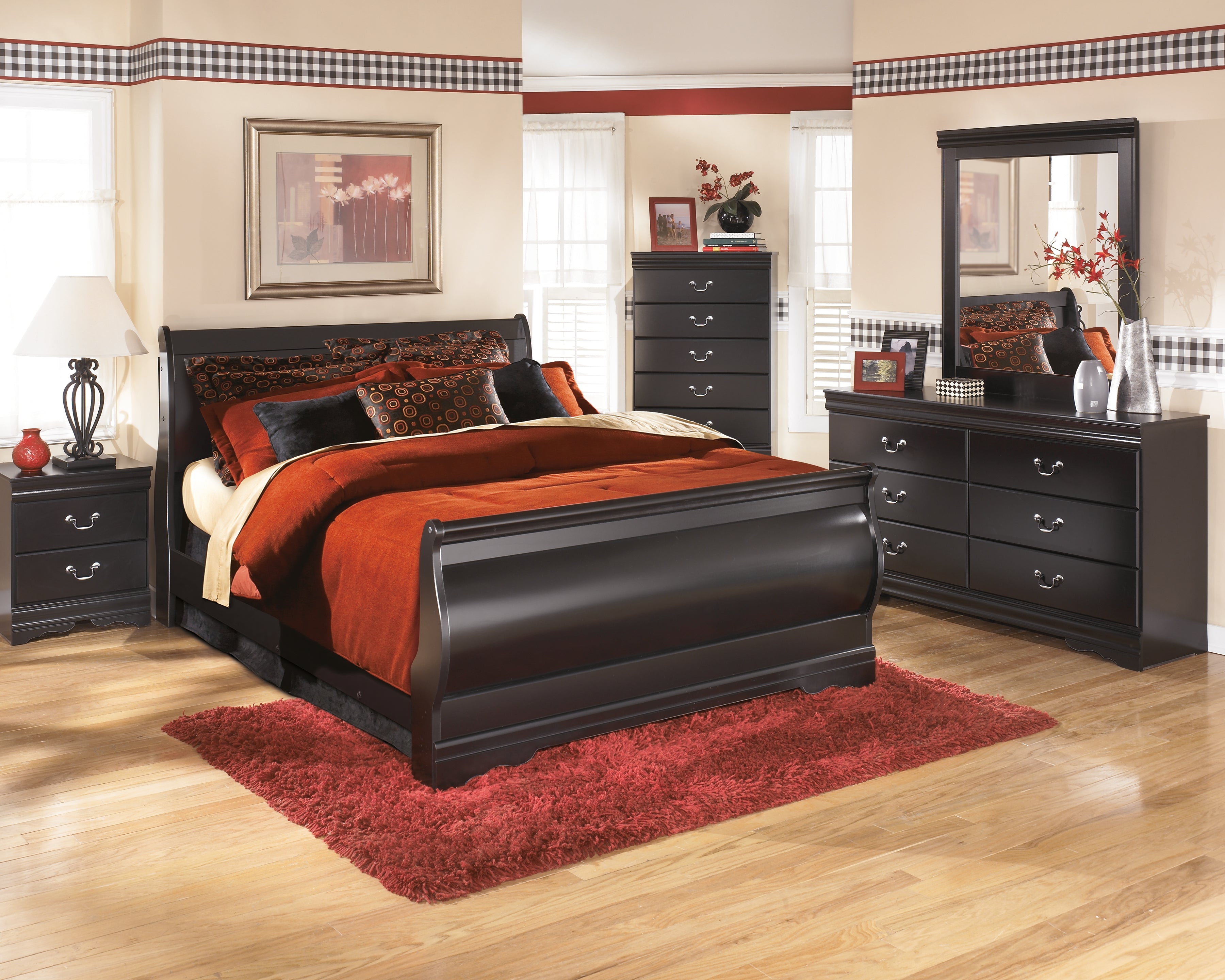 Tampa Furniture Outlet Lutz - Ashley Furniture - Huey Vineyard Bedroom - Queen Sleigh Bed / Black - B128B4