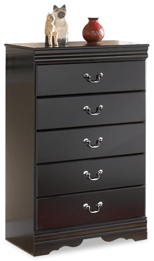 Tampa Furniture Outlet Lutz - Ashley Furniture - Huey Vineyard Bedroom - Five Drawer Chest / Black - B128-46