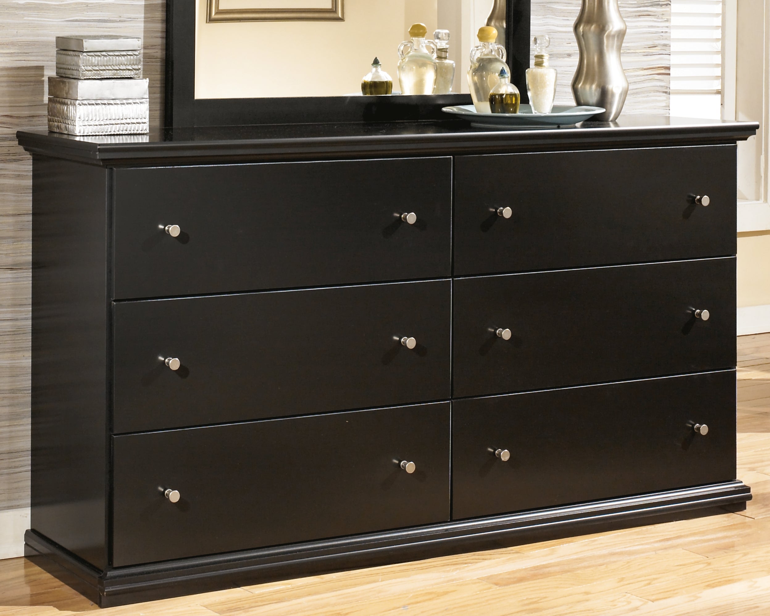 Tampa Furniture Outlet Lutz - Ashley Furniture - Maribel Bedroom - Six Drawer Dresser / Black - B138-31