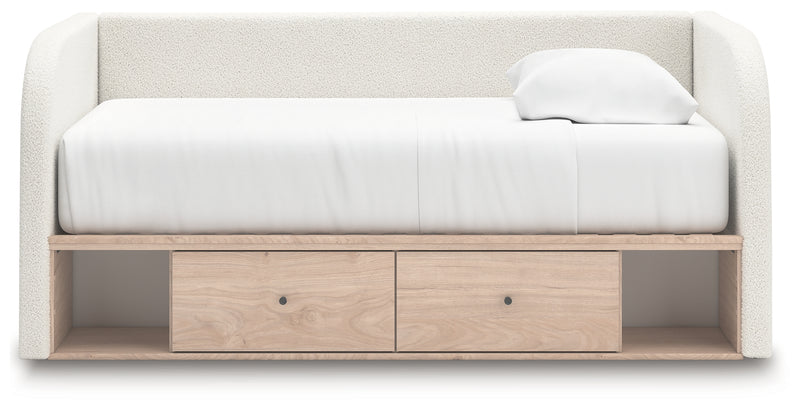 Arloster Bedroom