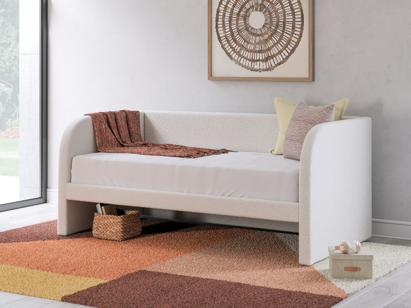 Arloster Bedroom