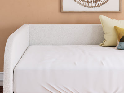 Arloster Bedroom