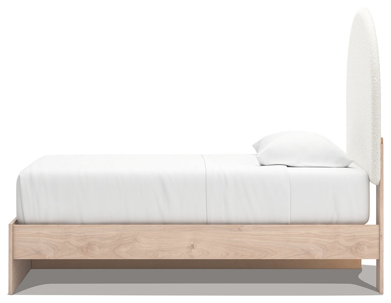 Arloster Bedroom