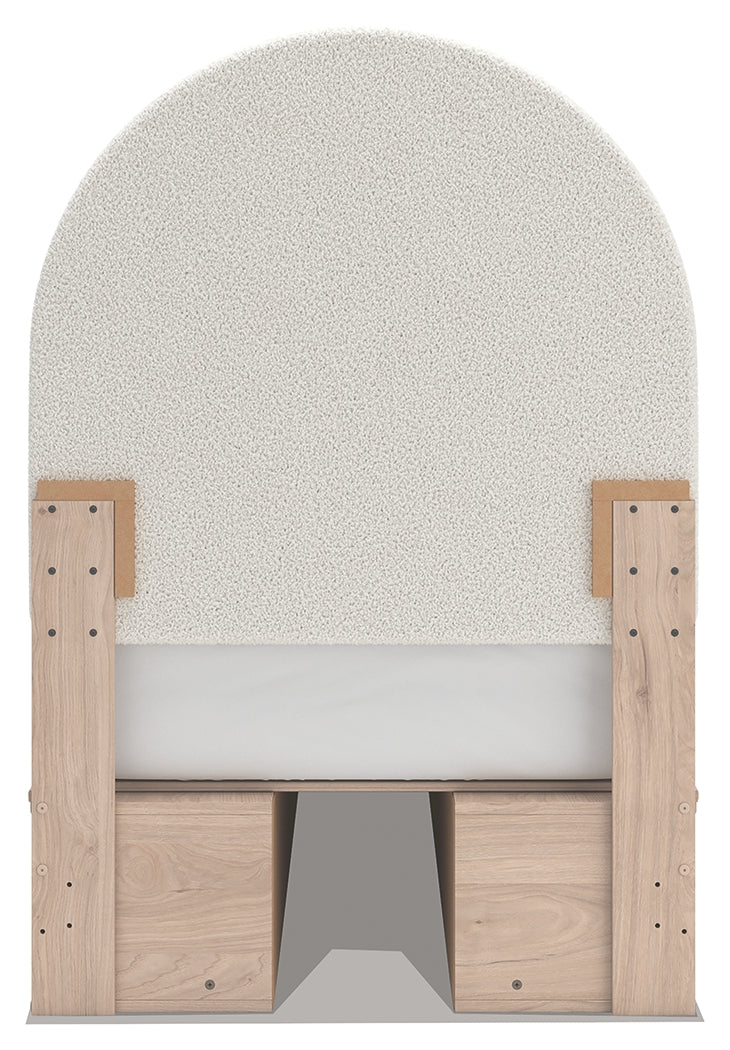 Arloster Bedroom