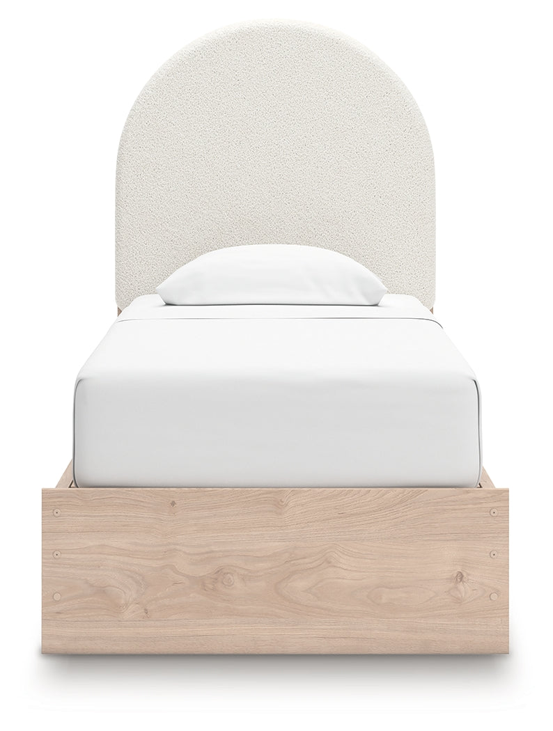Arloster Bedroom