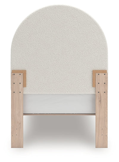 Arloster Bedroom