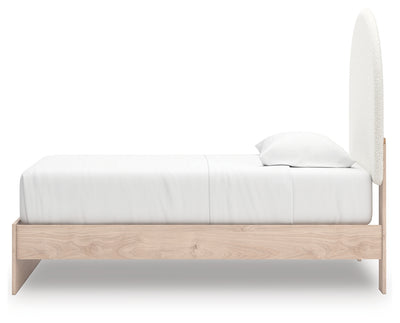 Arloster Bedroom