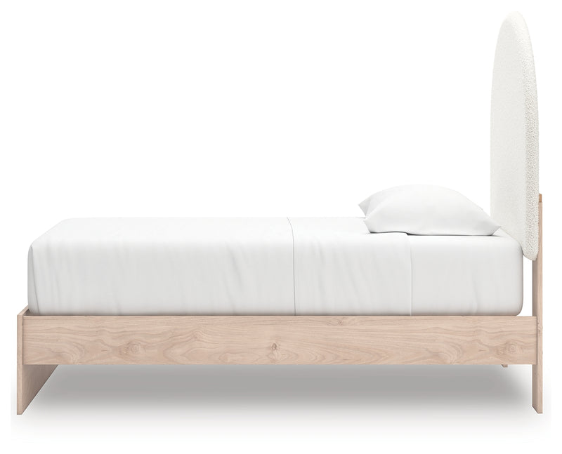 Arloster Bedroom