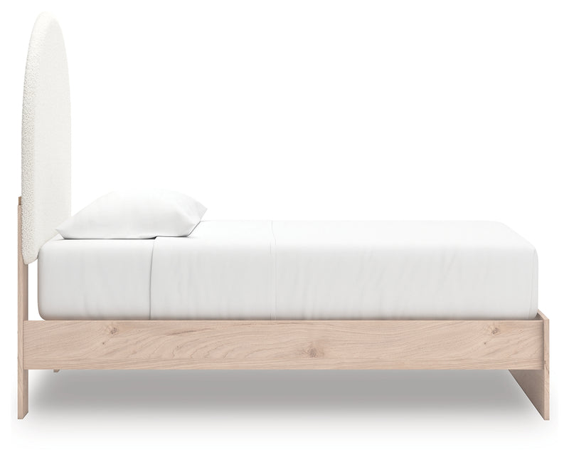 Arloster Bedroom