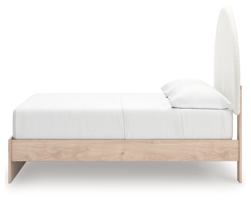 Arloster Bedroom