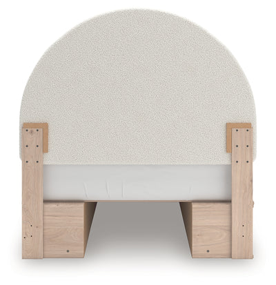 Arloster Bedroom