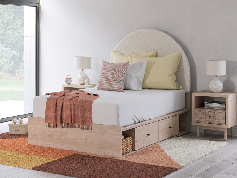 Arloster Bedroom