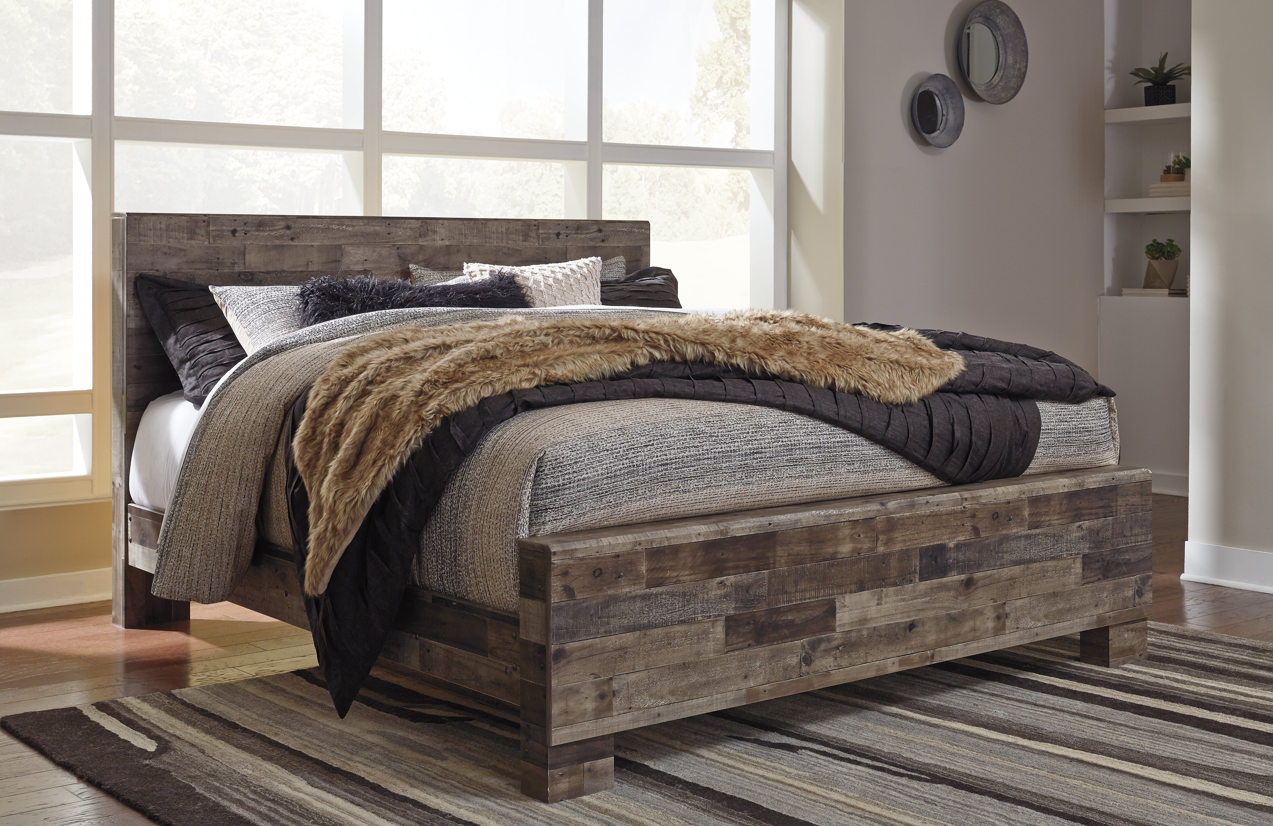 Tampa Furniture Outlet Lutz - Ashley Furniture - Derekson Bedroom - King Panel Bed / Multi Gray - B200B11