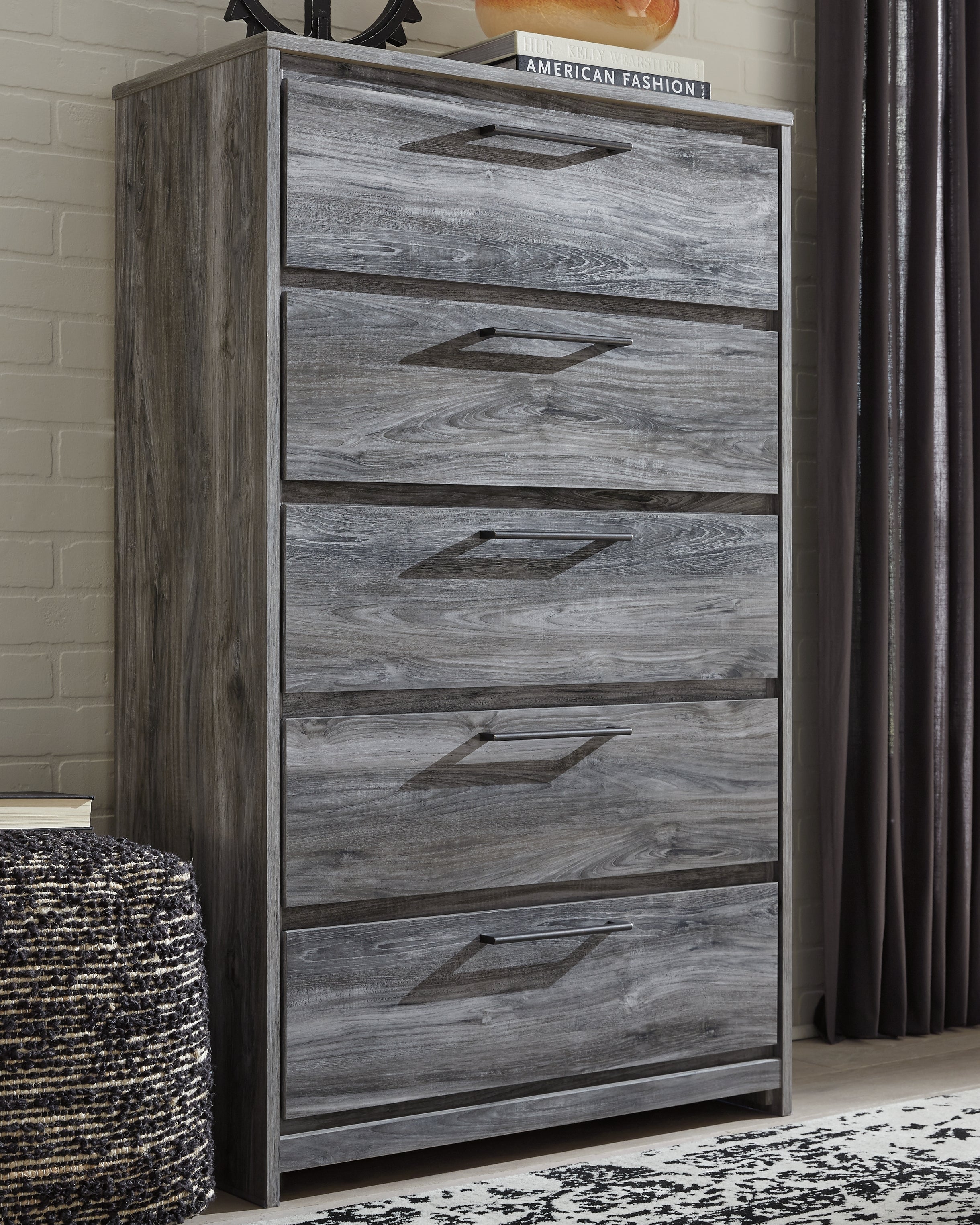 Tampa Furniture Outlet Lutz - Ashley Furniture - Baystorm Bedroom - Five Drawer Chest / Gray - B221-46