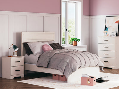 Tampa Furniture Outlet Lutz - Ashley Furniture - Stelsie Bedroom - Full Panel Bed / White - B2588B4
