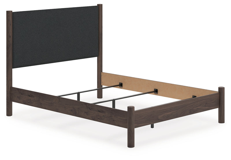 Tampa Furniture Outlet Lutz - Ashley Furniture - Pamytta Bedroom - Queen Upholstered Panel Bed / Brown - PCB2614B24