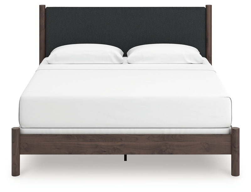 Tampa Furniture Outlet Lutz - Ashley Furniture - Pamytta Bedroom - King Upholstered Panel Bed / Brown - PCB2614B29