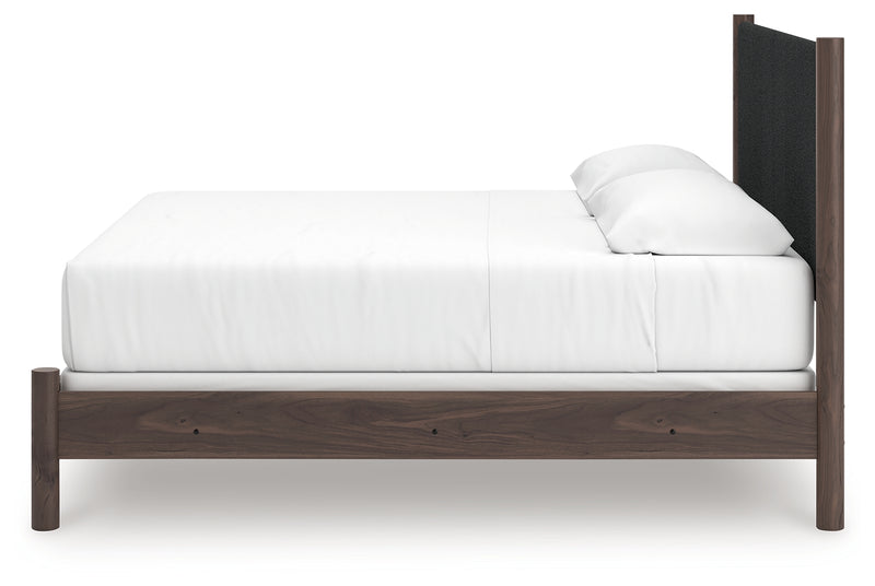 Tampa Furniture Outlet Lutz - Ashley Furniture - Pamytta Bedroom - King Upholstered Panel Bed / Brown - PCB2614B29