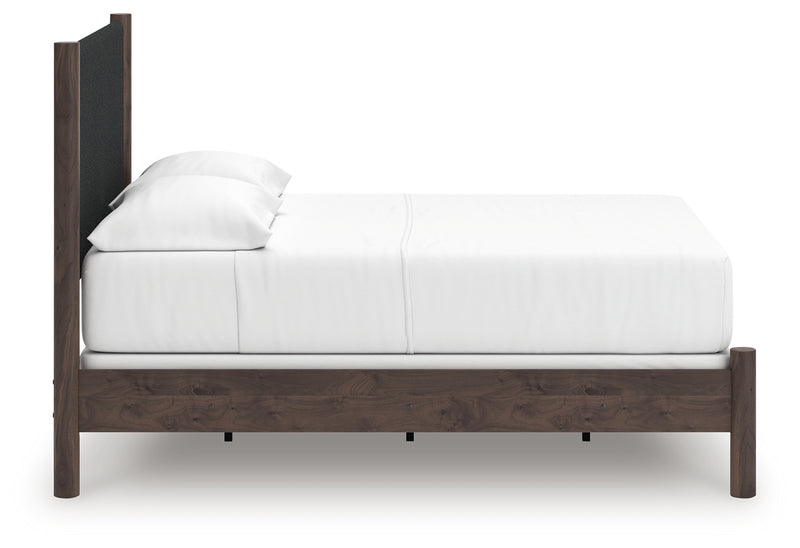 Tampa Furniture Outlet Lutz - Ashley Furniture - Pamytta Bedroom - Full Upholstered Panel Bed / Brown - PCB2614B22