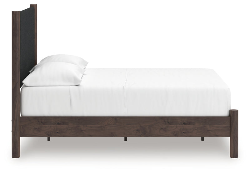 Tampa Furniture Outlet Lutz - Ashley Furniture - Pamytta Bedroom - Full Upholstered Panel Platform Bed / Brown - PCB2614B10