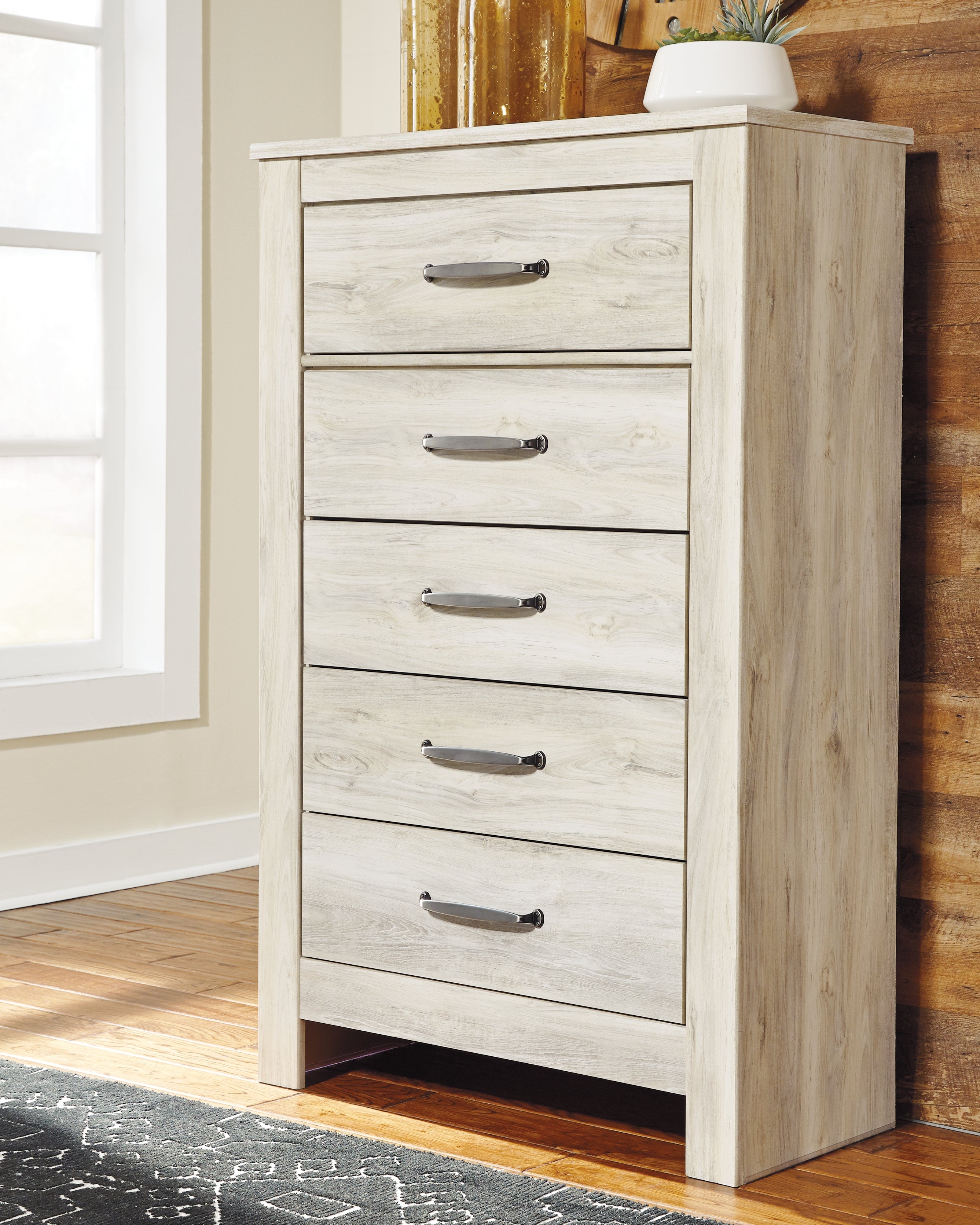 Tampa Furniture Outlet Lutz - Ashley Furniture - Bellaby Bedroom - Five Drawer Chest / Whitewash - B331-46